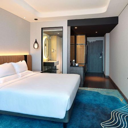 Novotel Yogyakarta International Airport Kulon Progo Temon Exteriör bild