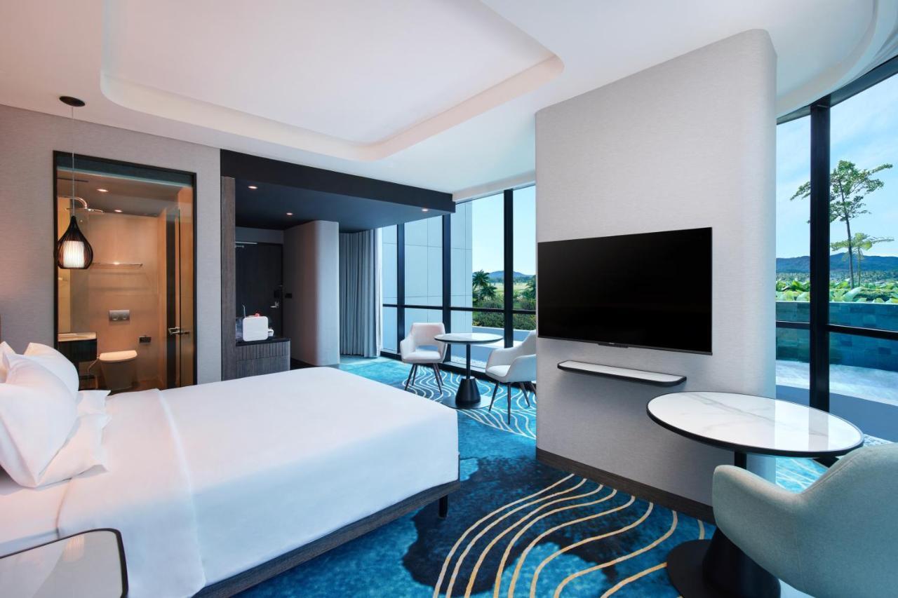 Novotel Yogyakarta International Airport Kulon Progo Temon Exteriör bild