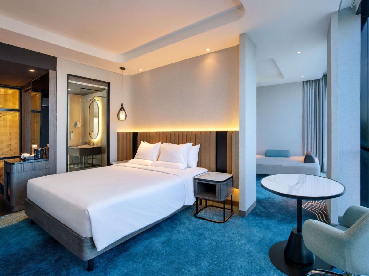 Novotel Yogyakarta International Airport Kulon Progo Temon Exteriör bild